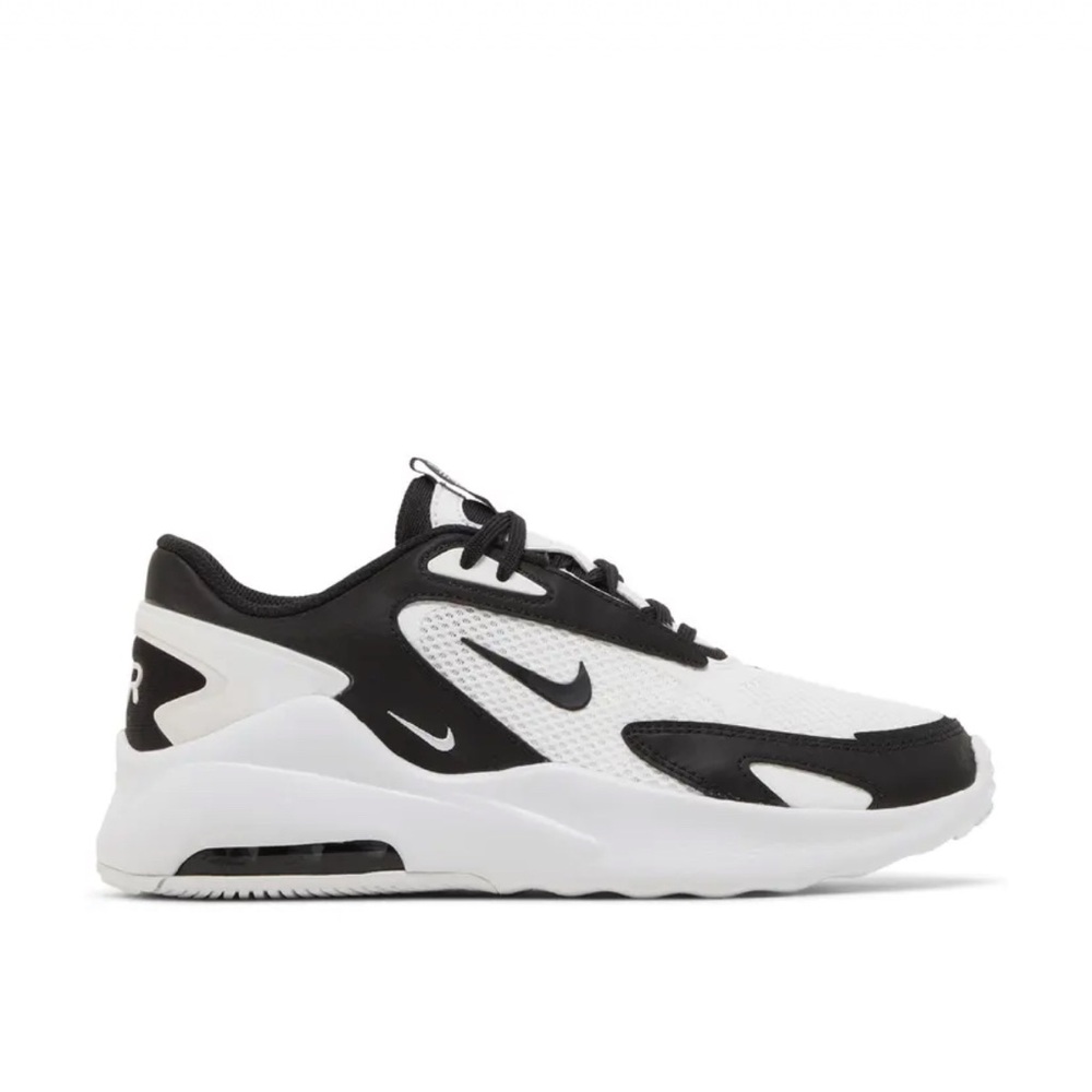 Nike Air Max BOLT White and Black Sneakers Sz 9